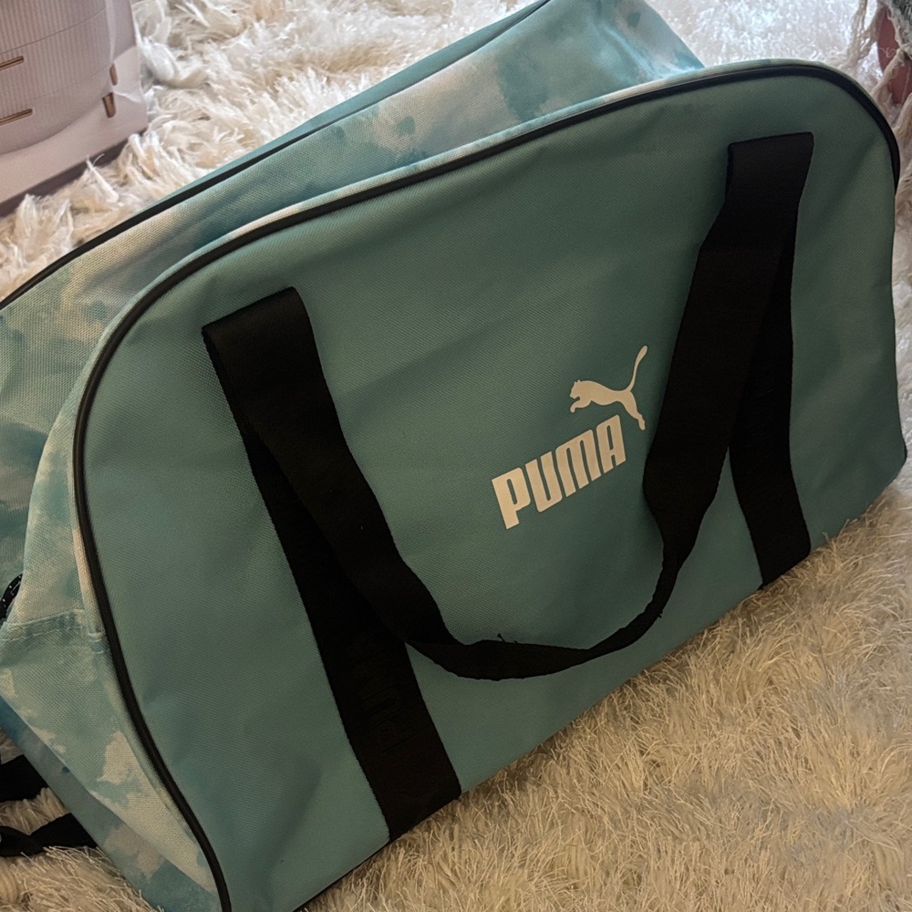 Puma Aqua and Black Sports Bag